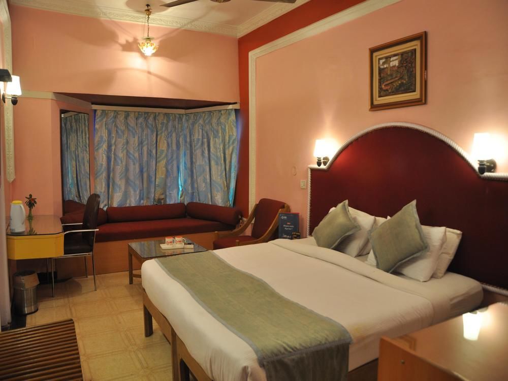 Oyo Premium Railway Station Patna Hotel Патна Екстериор снимка