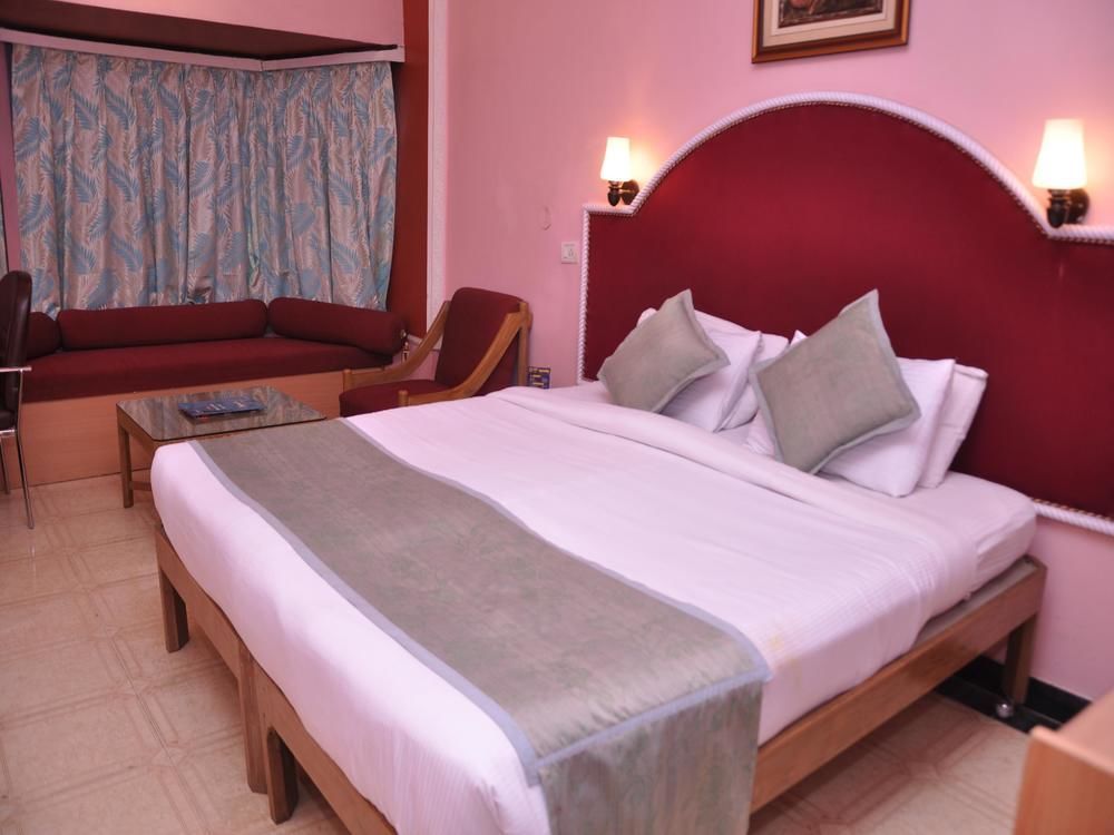 Oyo Premium Railway Station Patna Hotel Патна Екстериор снимка