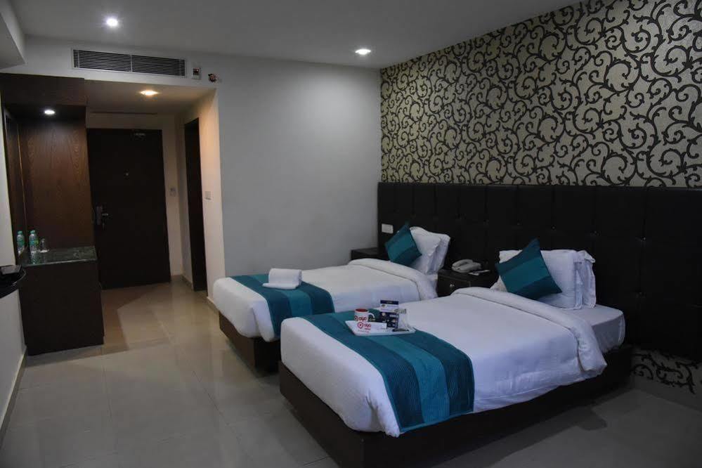 Oyo Premium Railway Station Patna Hotel Патна Екстериор снимка